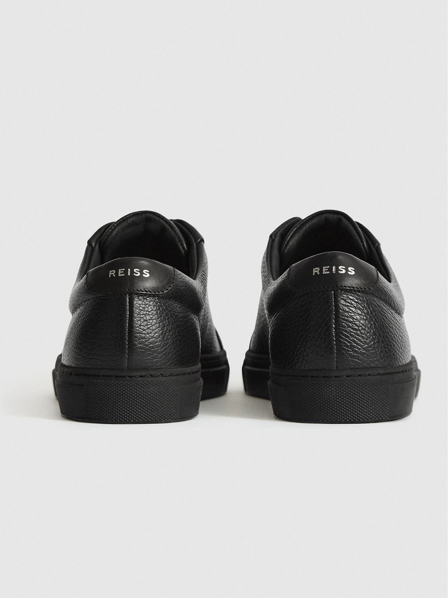 RLMTLT01 REISS LEATHER TRAINERS