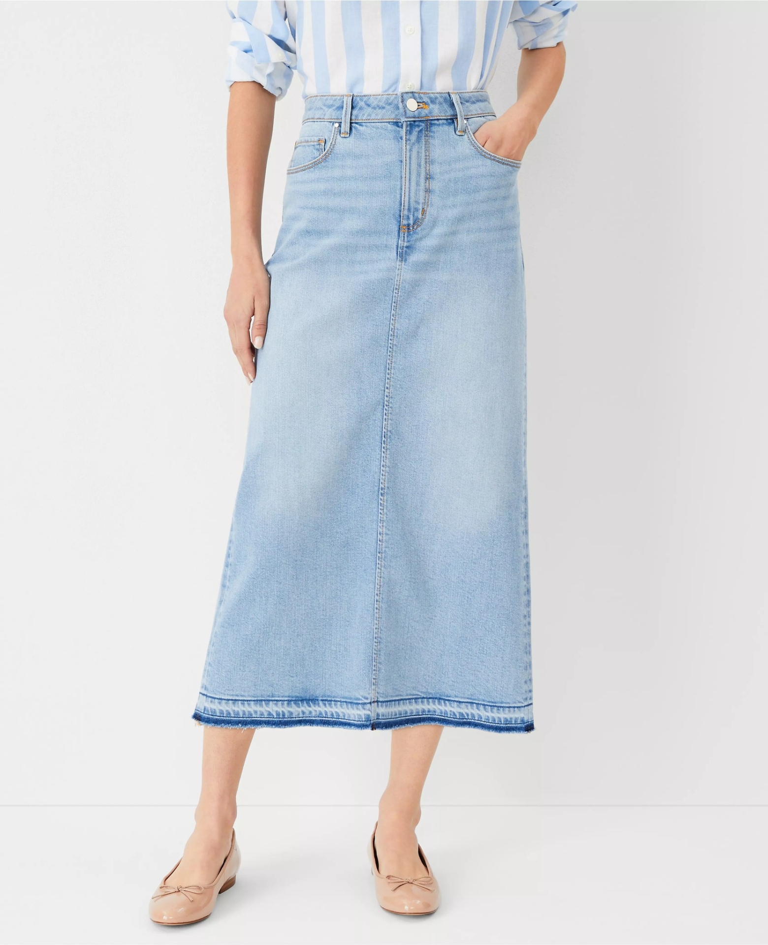 ATPAWUHDS01 Ann Taylor Denim Skirt