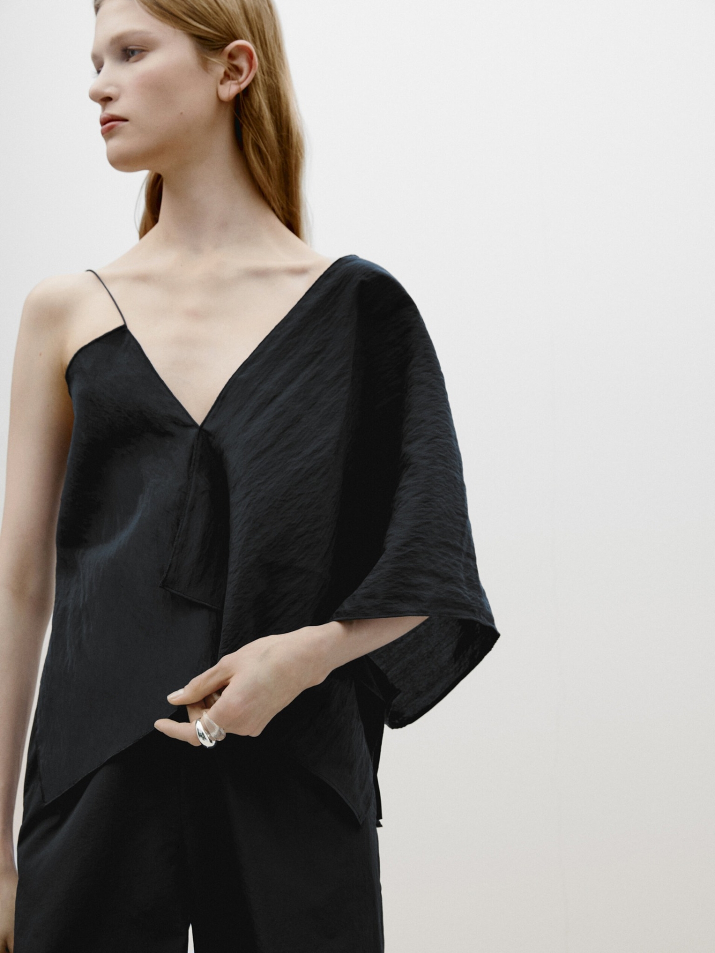 MDATT-LE01 Massimo Dutti Asymmetric Top - Limited Edition