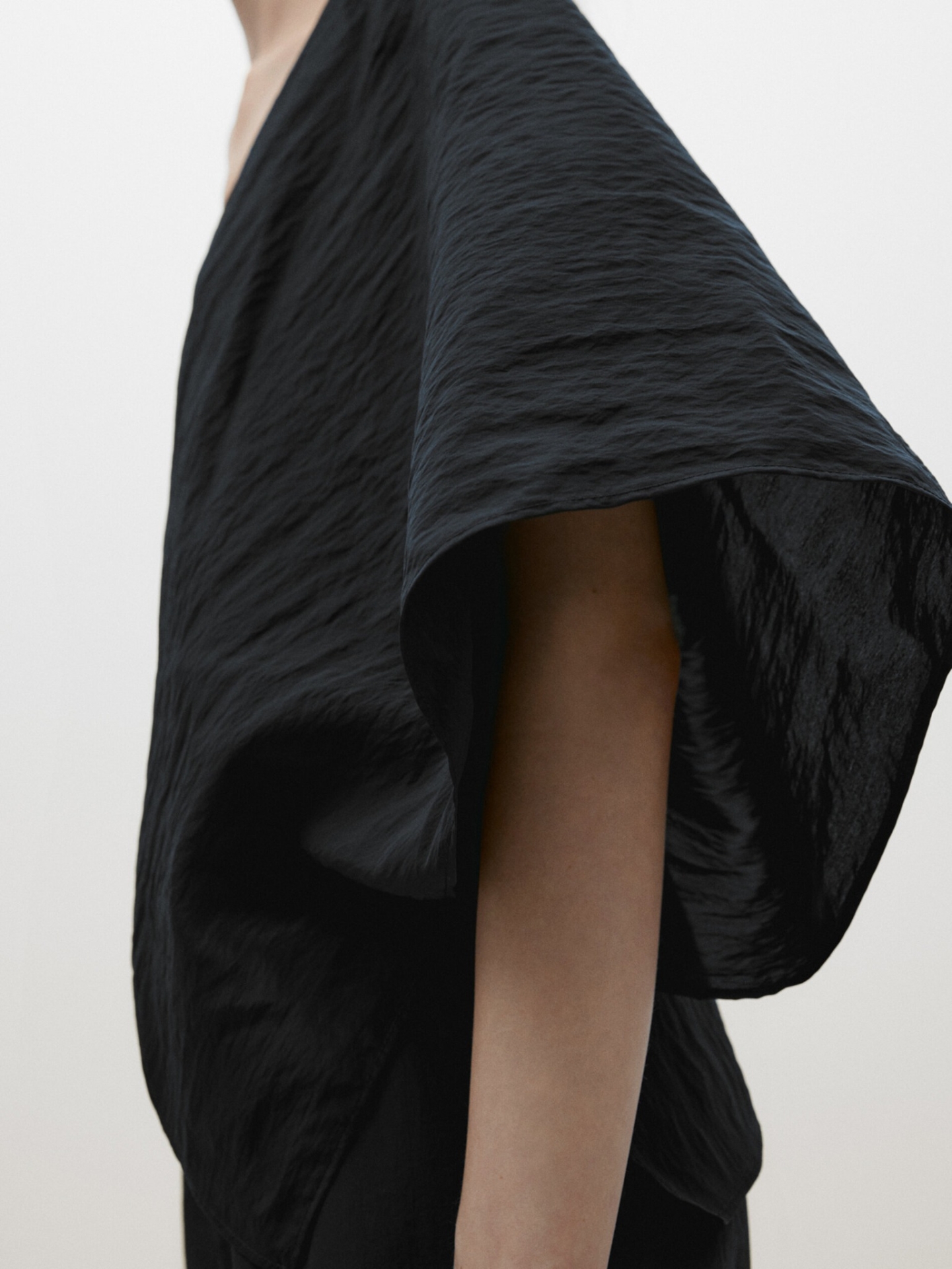 MDATT-LE01 Massimo Dutti Asymmetric Top - Limited Edition
