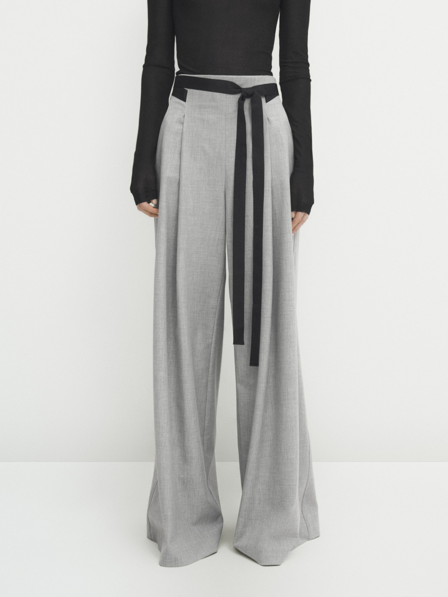 MDDWTWCB-S01 Massimo Dutti Wide Leg Trousers - Studio