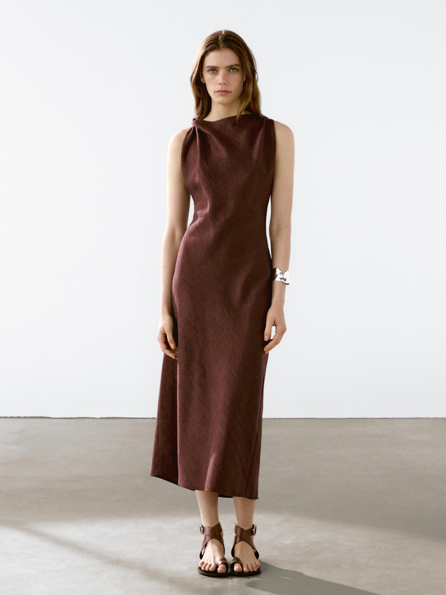 MDLBHND01 Massimo Dutti Halter Neck Dress