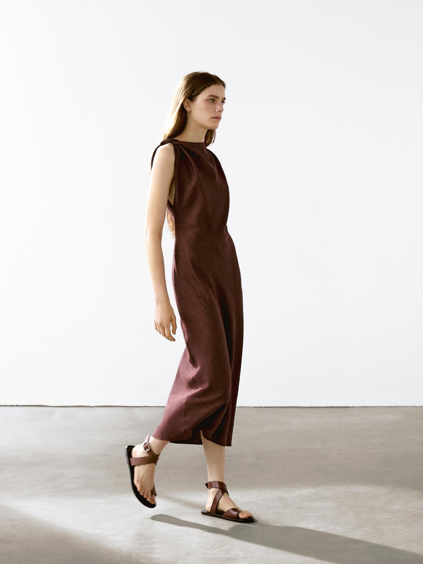 MDLBHND01 Massimo Dutti Halter Neck Dress