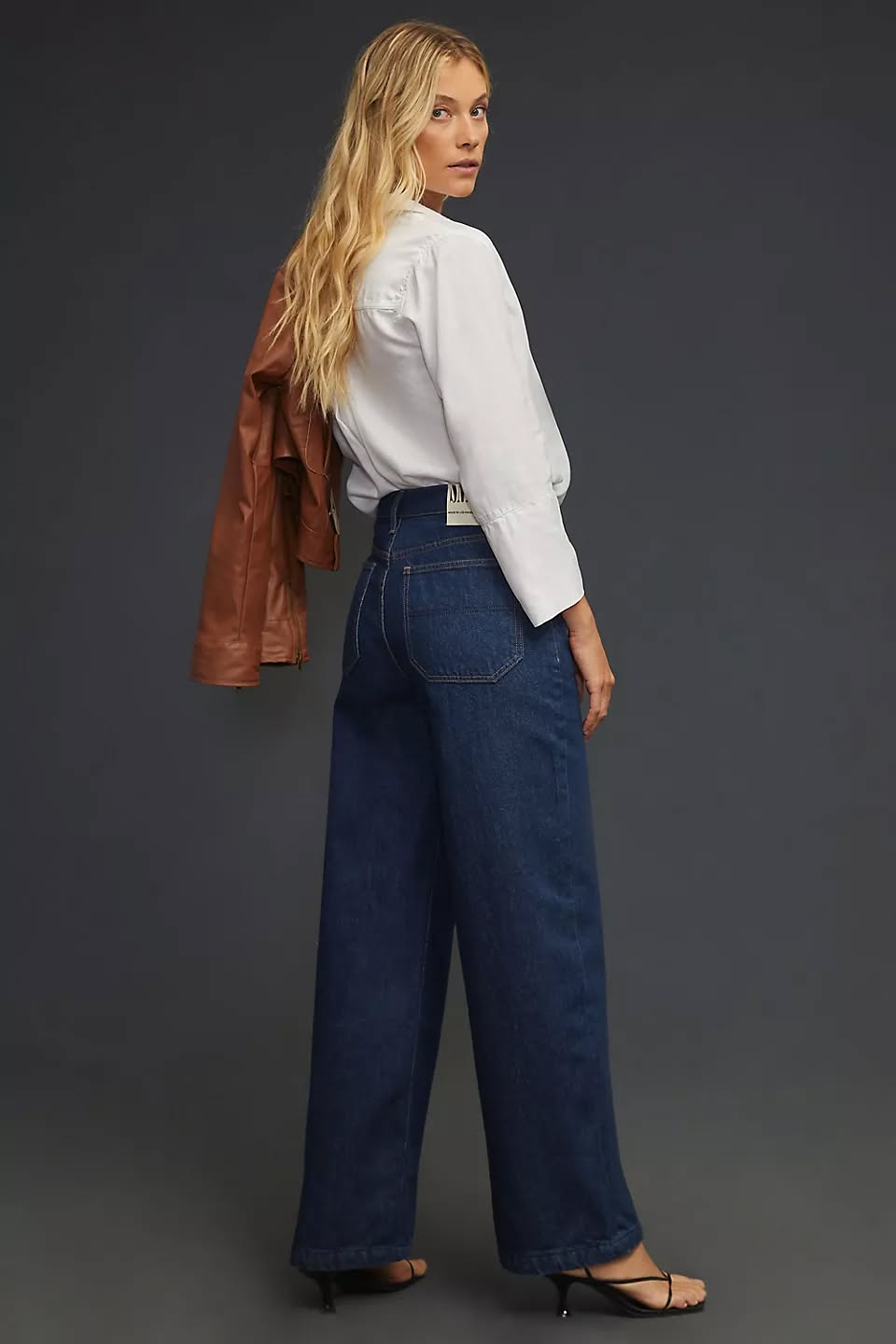 MFDUPJ01 Mother Wide Leg Jeans