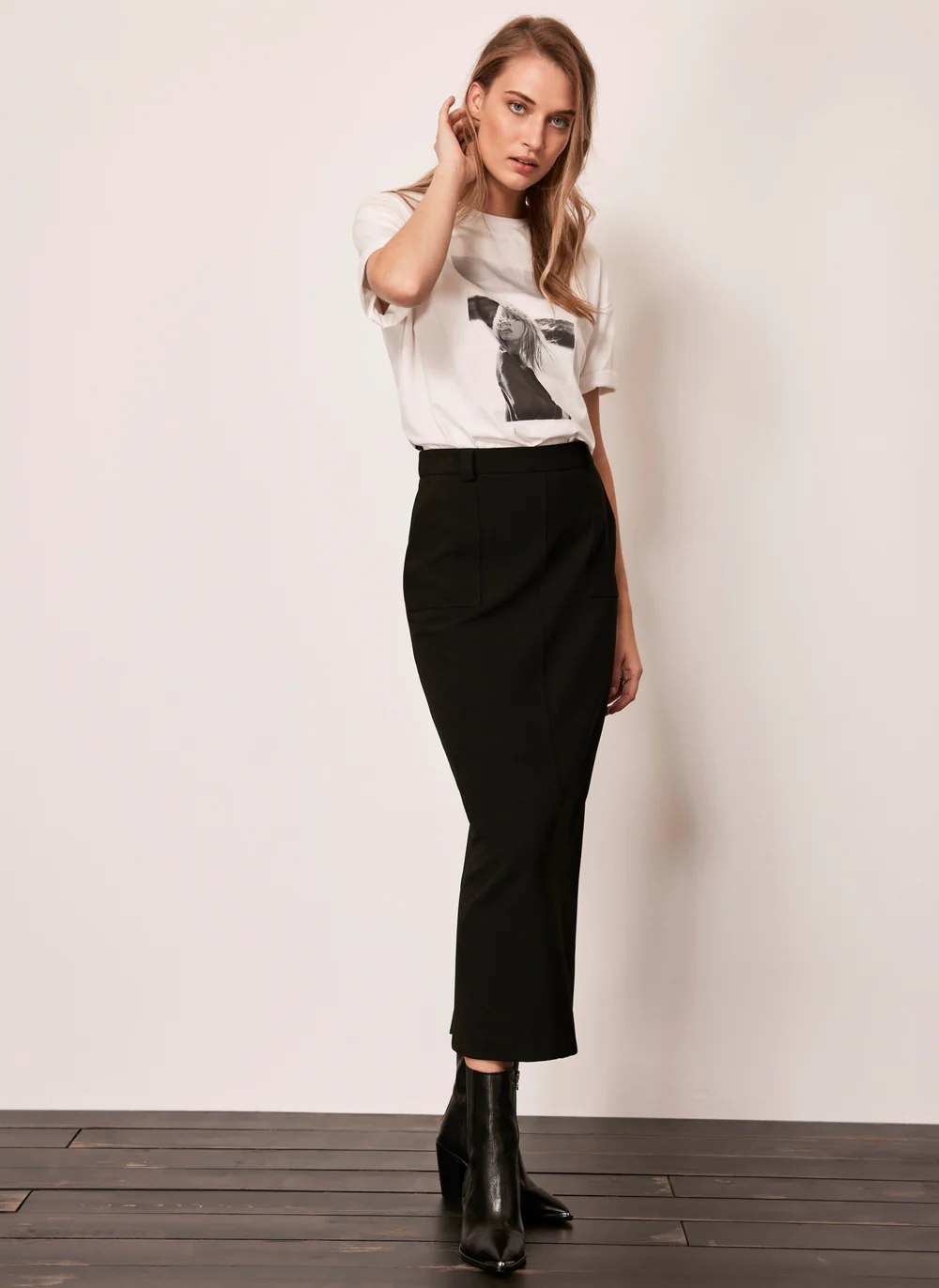 MVBSMS01 Mint Velvet Midi Skirt