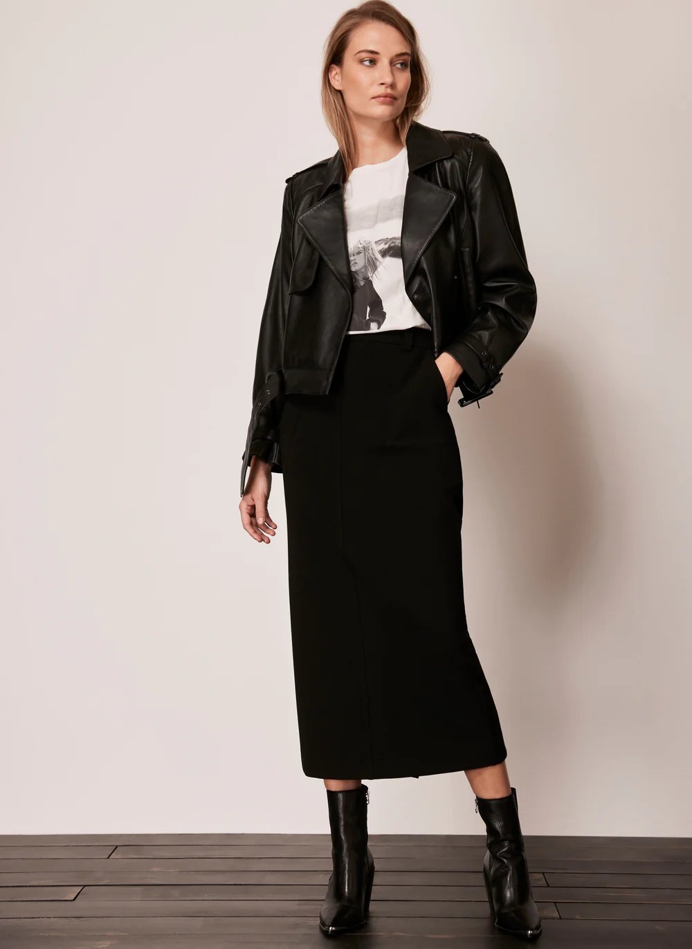 MVBSMS01 Mint Velvet Midi Skirt