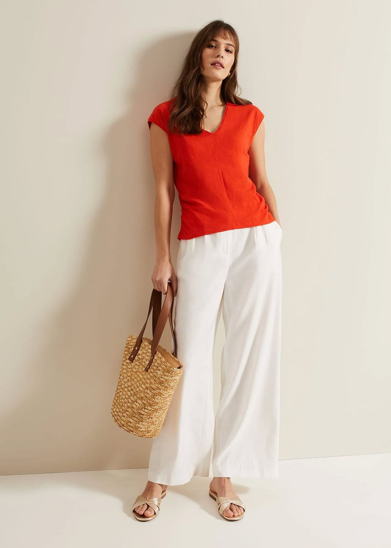 PEJVNRT01 Phase Eight V Neck Ruched Top