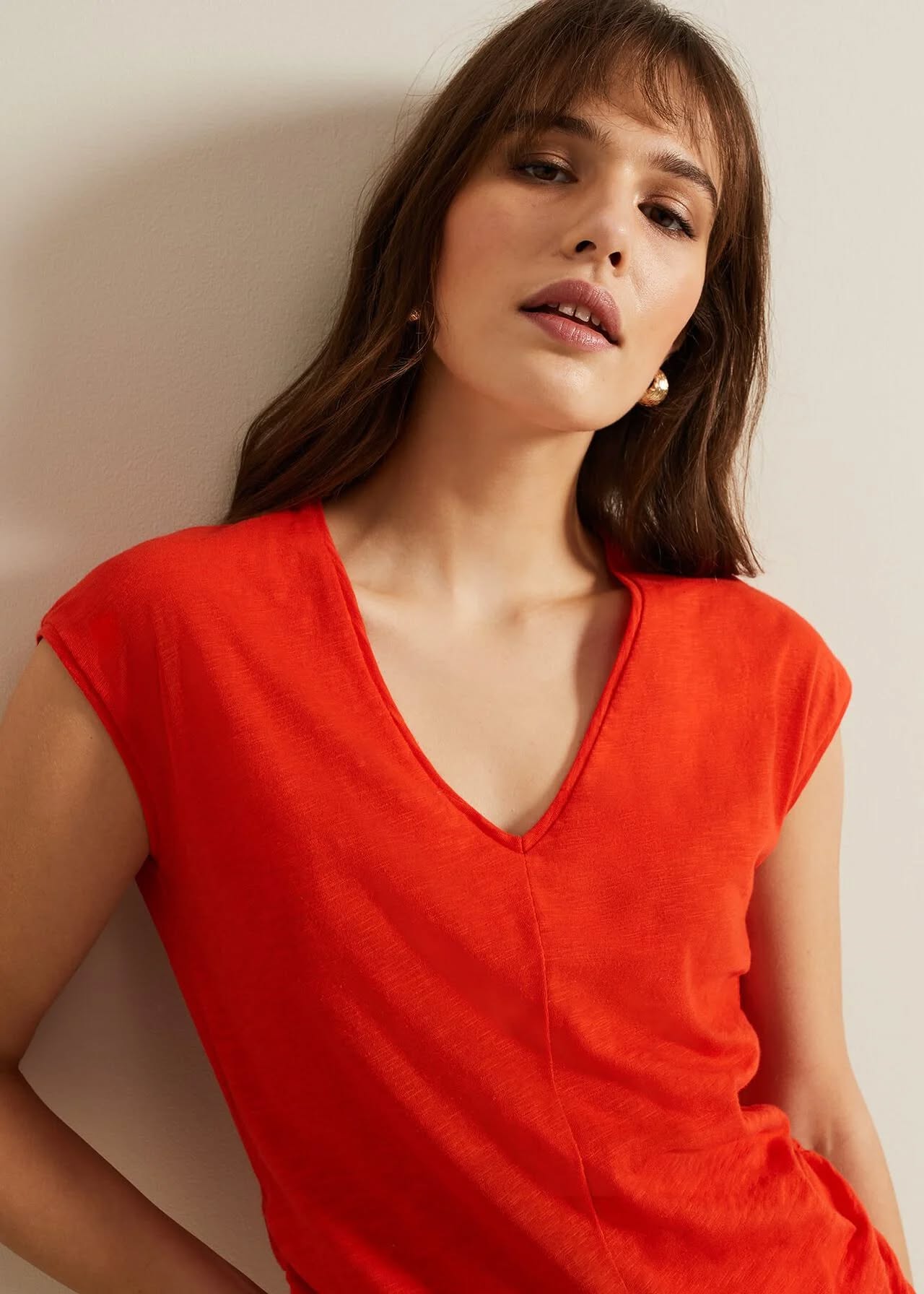 PEJVNRT01 Phase Eight V Neck Ruched Top