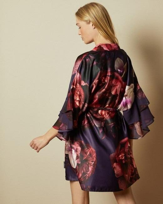 VSK01 TED BAKER LONDON SPLENDOUR KIMONO