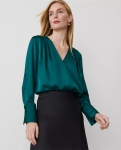 ASWPT01 Ann Taylor Pleat Front Blouse