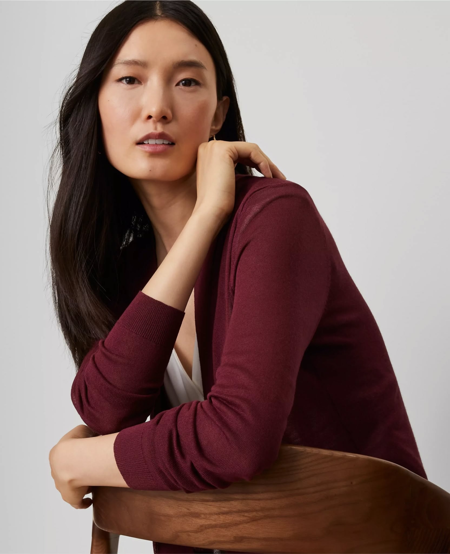 ATEOC01 Ann Taylor Essential Cardigan