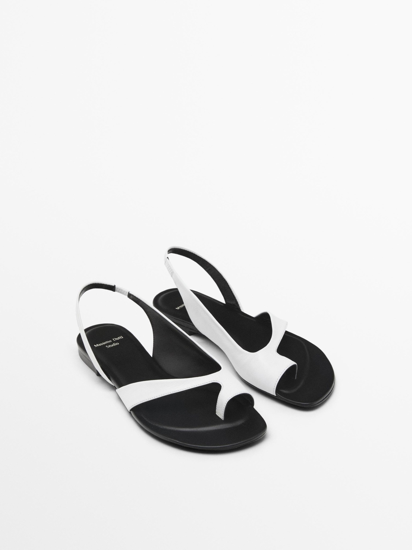 MDFTDS-S01 Massimo Dutti Divider Sandals - STUDIO