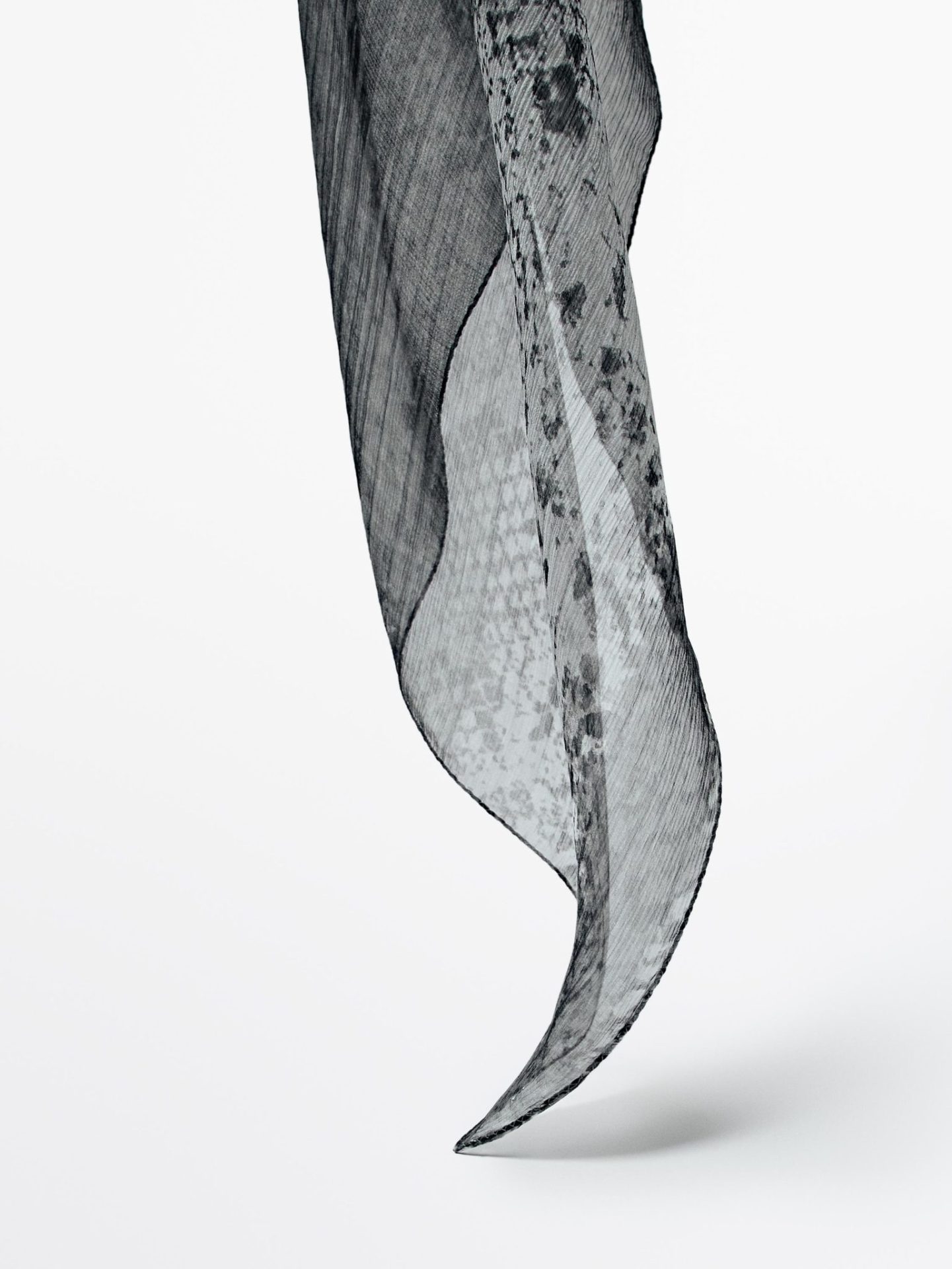 MDSAPS01 Massimo Dutti Silk Animal Print Scarf