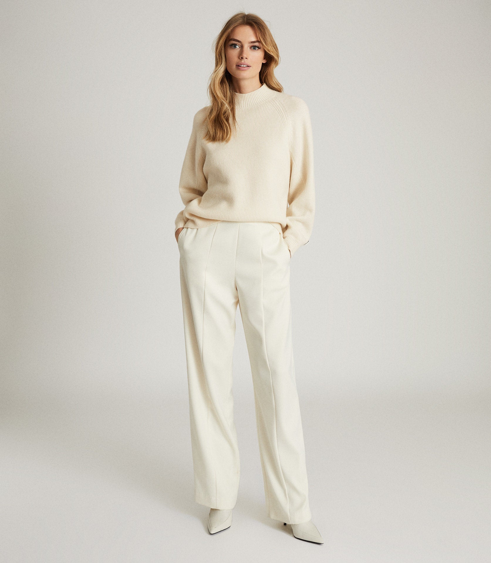 RWBDCBJ01 REISS BUTTON DETAIL CASHMERE BLEND JUMPER