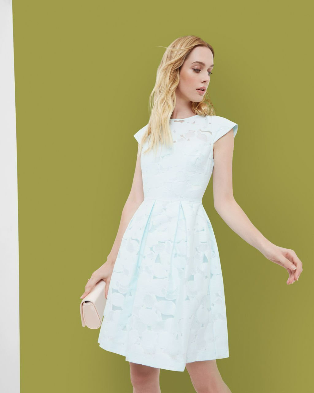 TB182 TED BAKER LONDON LAURETO PALE GREEN LACE PLEATED DRESS