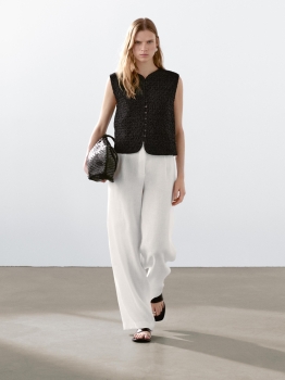 MDEW01 Massimo Dutti Smocked Waistcoat